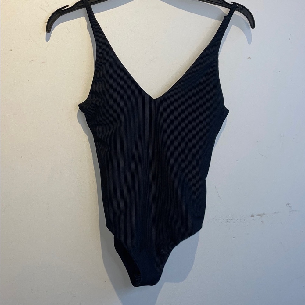 Beach Riot Reece ribbed one piece swimsuit - Picture 2 of 6